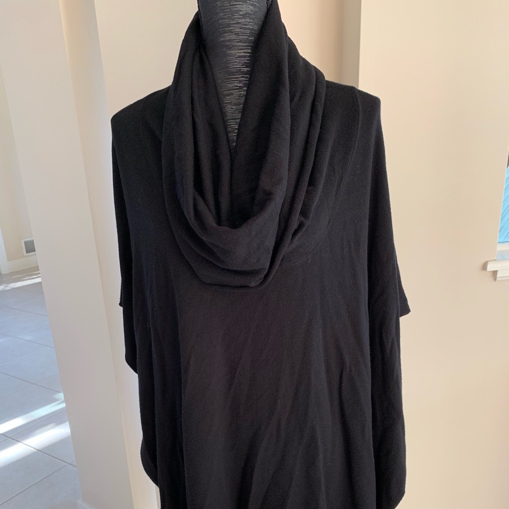 Love stitch Cowl neck Poncho ( open on sides) - Picture 4 of 6